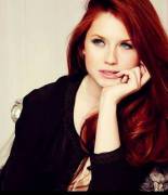 Ginny Weasley all grown up.