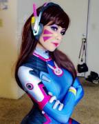 d.va cosplay from overwatch by felicia vox