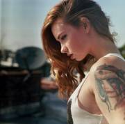 Gorgeous redhead (xpost r/Hotchickswithtattoos)