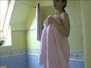 [Gif] Pink Towel