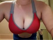 The wife (29) has lost 40 pounds and is feeling better aboit her body. Let's show her some appreciation for these lovely tits.