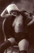 Vintage nude 265. 1910s