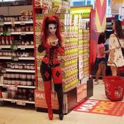 Harley Quinn getting the groceries (Starfucked) (via r/batman)