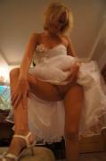 Wouldn't it be awesome if more brides went commando?