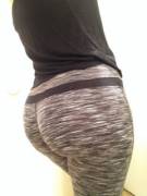 After a quick workout. I love these leggings, they're so simple but fun!