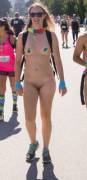 Cute nude participant in San Fran's Bay to Breakers