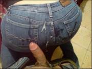 Thick bum in jeans