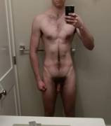 Male, 20, 6'4", 180lb, Should I be manscaping? Should I shave my ass?