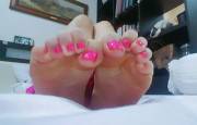 Pink toesies!