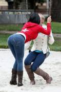 Jeans babes kissing
