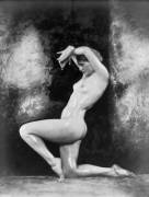Dancer, Martha Lorber, photographed by Nickolas Muray (1925)