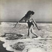 "Sea Nymph" - Dolores del Monte photographed by Andre de Dienes (1951)