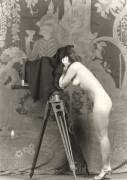 "Woman with Camera" photographed by Alfred Cheney Johnston (1920)