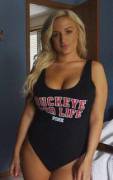 Thick college blonde