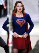 Super Girl Melissa Benoist