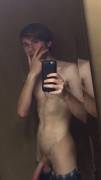 [M] Skinny 18y/o young buck looking for ratings