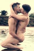 Skinny dipping done right (x-post /r/MenKissing)