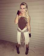 Daenerys costume for Halloween! cause a khaleesi is just a badass princess ♡