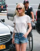 Kate Bosworth Pokies in a white top and jeans shorts