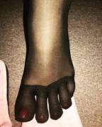 Seperate-toe pantyhose; could suck each nylon coated toe (or all at once) to my heart's content.