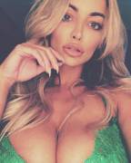Cleavage in green