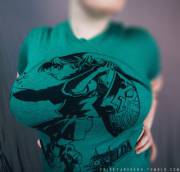 Stretched Zelda shirt [my wife]