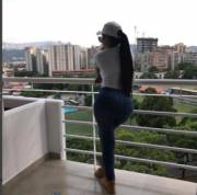 @annasofoviedo big fake booty in jeans