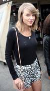 Taylor Swift cumshot in public [OC]