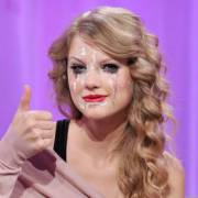 Taylor Swift Thumbs Up [OC]