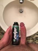 Shave cream can
