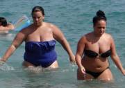 2 chubby babes in the water