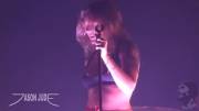 Tove lo flashing while performing