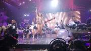 Jennifer Lopez shaking her ass
