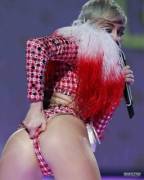 Miley Cyrus from behind