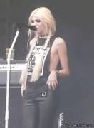 Taylor Momsen flashing during a concert