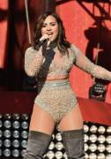 Demi Lovato's thick thighs drive me wild (x-post from /r/celebJObuds)