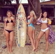 Surf Chicks