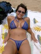 Amateur girlfriend at the beach