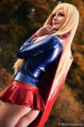 Supergirl by Lulu-nyan (x-post from /r/latexcosplay)