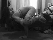 [M]ixing Shibari with Yoga...
