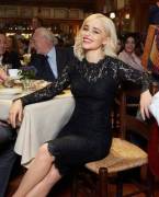 Something about Emilia Clarke just screams "I love getting facefucked"