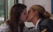 Anna Kendrick and Blake Lively making out
