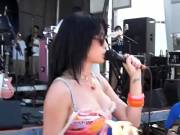 Katy Perry Bouncing