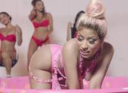 Nicki Minaj shaking her fat ass on all fours