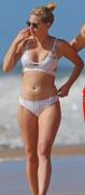 Lili Reinharts amazing bikini body