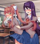 Yuri hits Monika with that surprise buttsex *EXTREME*