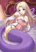 Daily lamia #39: On the bed.