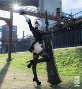 2B Cosplay by YuzuPyon - Entirely handcrafted outfit and Beastlord Sword