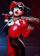 Harley Quinn showing her crazy (kLuTT)