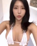 Choi Somi - Swimsuit - 181221 GIF